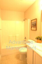 4044 S Lake Vista Dr in Saratoga Springs, UT - Building Photo - Building Photo