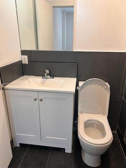 1600 Euclid Ave, Unit 105 in Miami Beach, FL - Building Photo - Building Photo