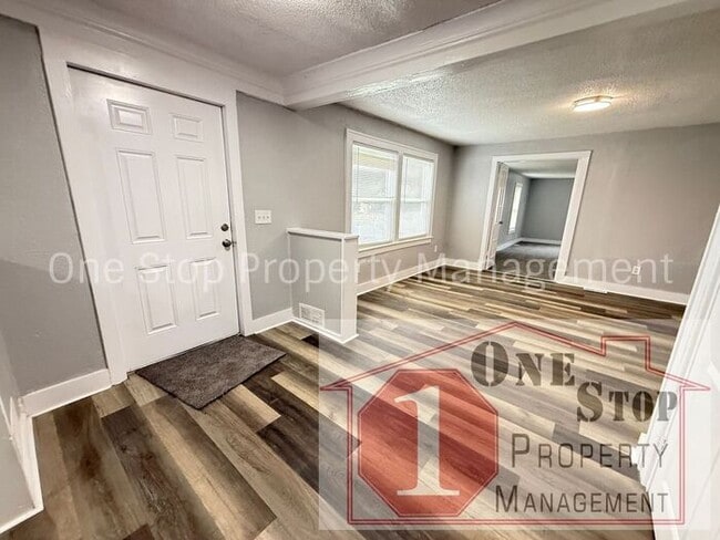 2311 E 73rd St in Kansas City, MO - Building Photo - Building Photo