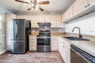 364 Gloucester St in Safety Harbor, FL - Building Photo - Building Photo