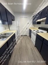 5365 Newt Patterson Rd in Mansfield, TX - Building Photo - Building Photo