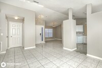 636 Regency Way in Kissimmee, FL - Building Photo - Building Photo