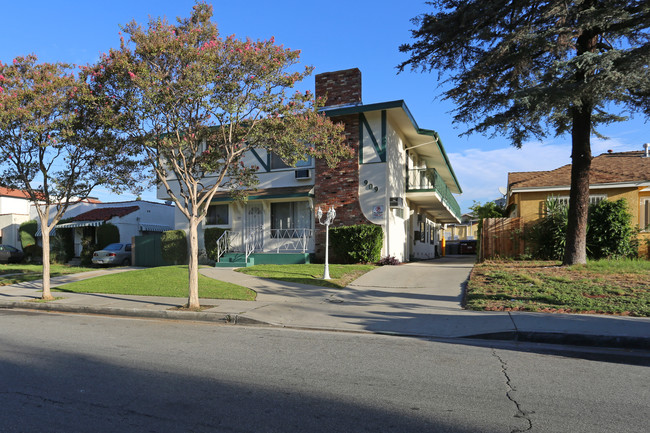 909 E Maple St in Glendale, CA - Building Photo - Building Photo