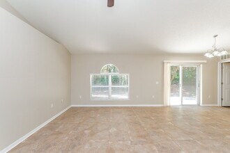 1159 Newcomb Ave in Spring Hill, FL - Building Photo - Building Photo