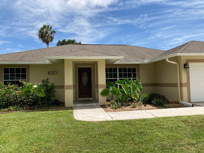 property at 5232 Raintree Ln