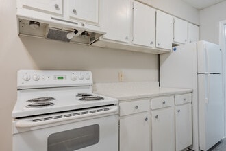 Orchard Walk in Decatur, GA - Building Photo - Interior Photo