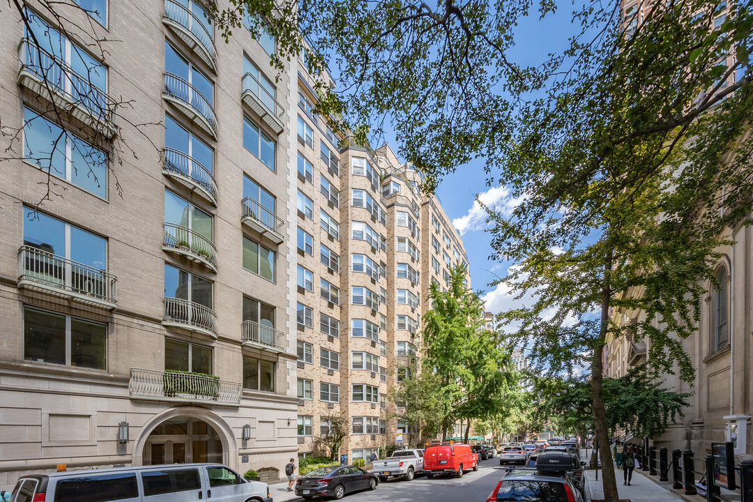 The Queen Anne in New York, NY - Building Photo