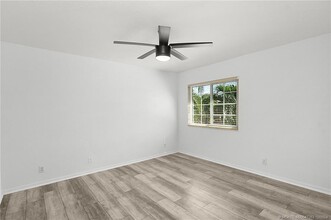 4274 SE Graham Dr in Stuart, FL - Building Photo - Building Photo