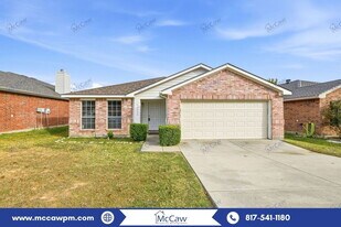 9220 Monument Ct in Fort Worth, TX - Building Photo