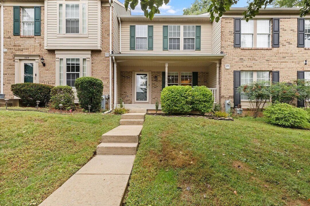 302 Honey Locust Ct in Bel Air, MD - Building Photo