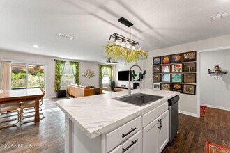 11476 Sheepshead Ln in Jacksonville, FL - Foto de edificio - Building Photo