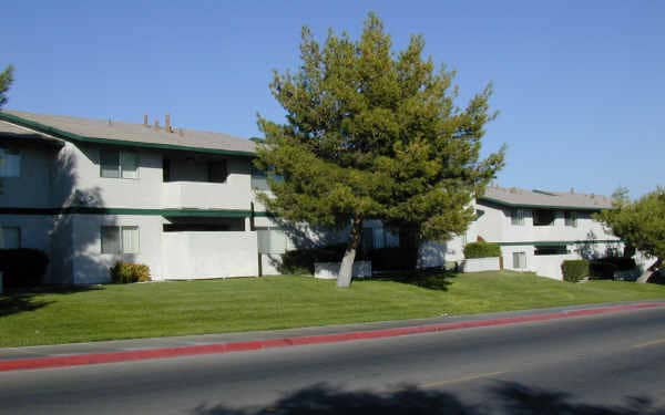 Sunrise Vista Apartments in Barstow, CA - Foto de edificio - Building Photo