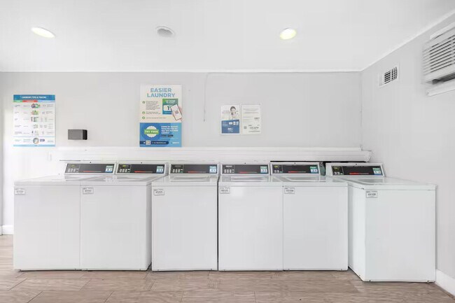 4301 W Cleveland St in Tampa, FL - Building Photo - Building Photo