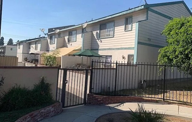 7311 Milton Ave in Whittier, CA - Foto de edificio