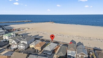 115 Boardwalk in Point Pleasant Beach, NJ - Building Photo