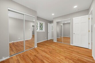 755 Flagstaff Ln in Hoffman Estates, IL - Building Photo - Building Photo
