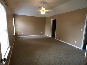 9840 Empress Blvd in Tuscaloosa, AL - Foto de edificio - Building Photo