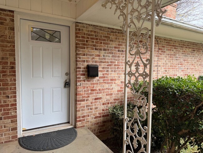 property at 4412 Granbury Rd