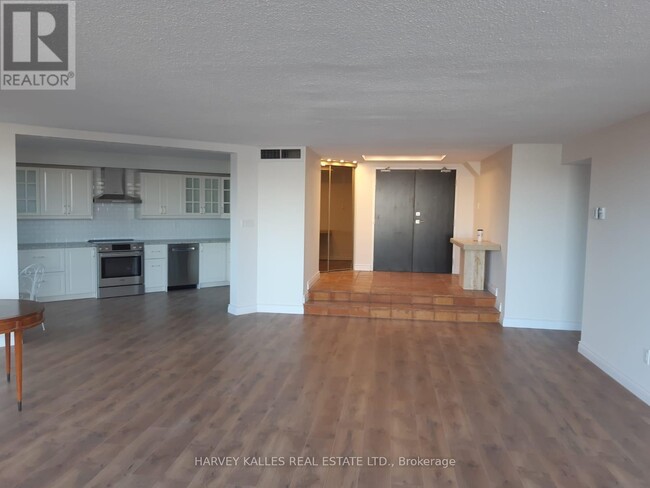 240-240 Heath St W in Toronto, ON - Building Photo - Building Photo