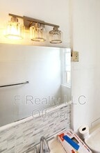 819 N 64th St in Philadelphia, PA - Foto de edificio - Building Photo