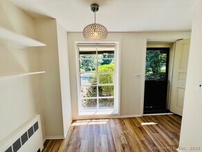 2820 High Ridge Rd in Stamford, CT - Building Photo - Building Photo