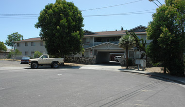 1361 Calabazas Ct in Santa Clara, CA - Building Photo - Building Photo