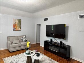1349 Arlington St in Orlando, FL - Building Photo - Building Photo