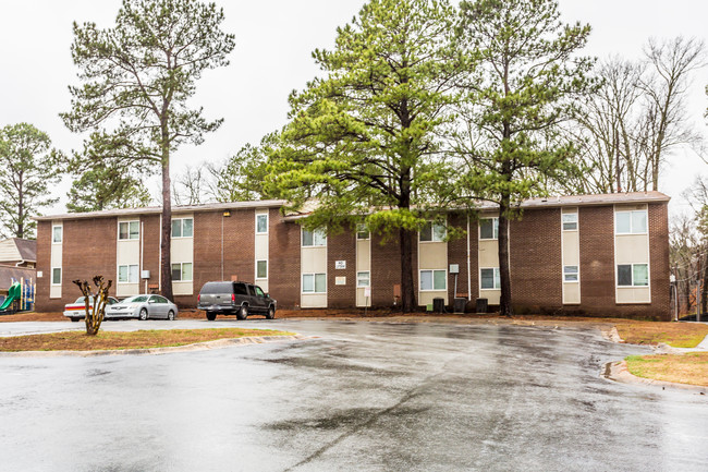 Fair Oaks Apartments in Little Rock, AR - Building Photo - Building Photo