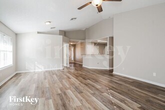 7341 Ironside Dr N in Jacksonville, FL - Building Photo - Building Photo