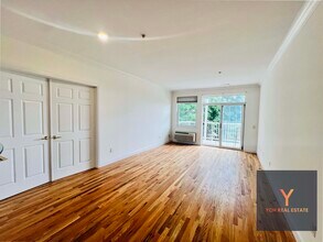 1100 River, Unit 206 in Edgewater, NJ - Building Photo - Building Photo