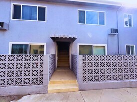 11118 Newville Ave, Unit C in Downey, CA - Building Photo