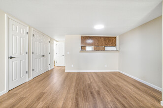 Westgater Apartments in Madera, CA - Building Photo - Building Photo