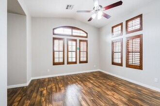 2330 W Sleepy Ranch Rd in Phoenix, AZ - Building Photo - Building Photo