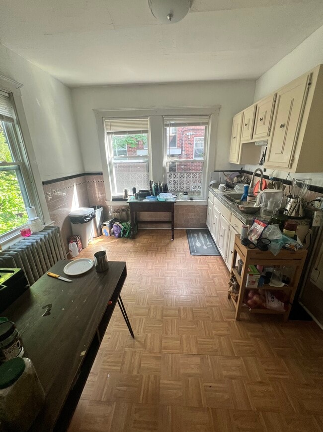 22 Commonwealth Ter, Unit 1