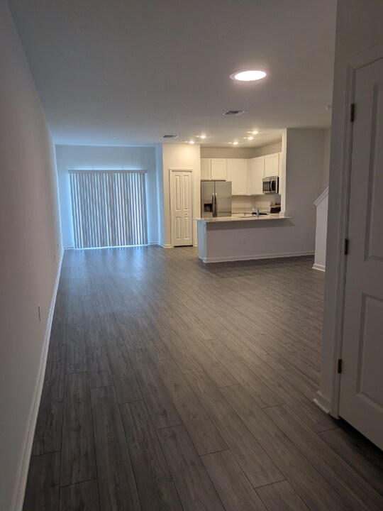 14435 NW 164th Rd in Alachua, FL - Foto de edificio