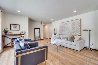 6762 Inverness Ln in Dallas, TX - Building Photo - Building Photo