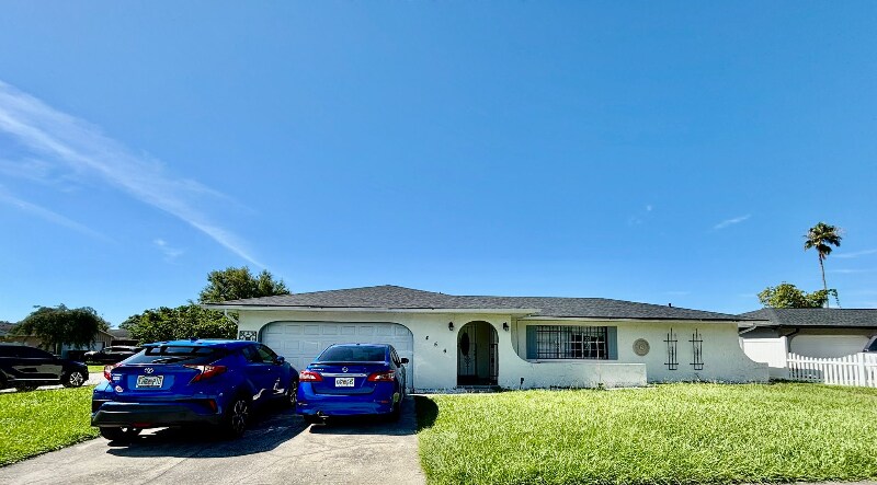 456 Betsy Ross Terrace in Orlando, FL - Foto de edificio