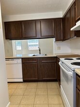 6005 Black Oak Dr in Toledo, OH - Foto de edificio - Building Photo