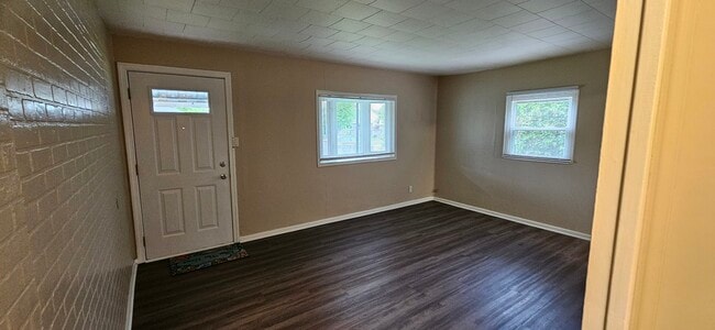 2085 Bellefontaine Ave in Dayton, OH - Building Photo - Building Photo