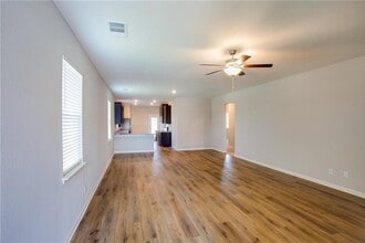 228 Capital Hl Vw in Liberty Hill, TX - Building Photo - Building Photo