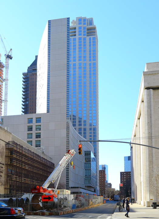 Hawthorn Park in New York, NY - Building Photo