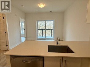 1100 Lackner Pl in Kitchener, ON - Building Photo - Building Photo