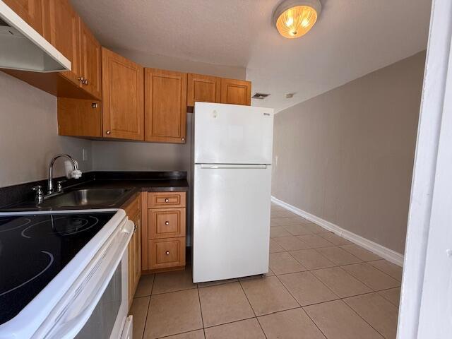 400 Metcalf Ct in West Palm Beach, FL - Building Photo - Building Photo
