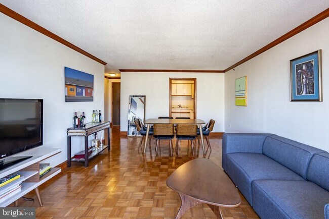 2018 Walnut St in Philadelphia, PA - Foto de edificio - Building Photo