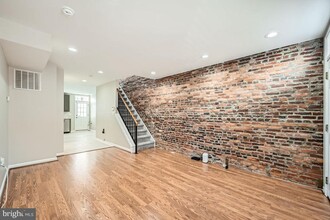 24 S Curley St in Baltimore, MD - Building Photo - Building Photo