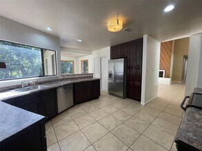 2001 NW 15 Ave in Gainesville, FL - Building Photo - Building Photo