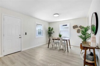 667 N Pennsylvania Ave in Colton, CA - Foto de edificio - Building Photo