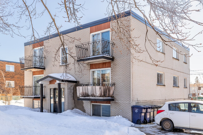 2270 Vallières Rue