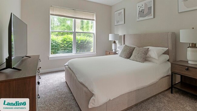 3300 East-West Hwy in Hyattsville, MD - Foto de edificio - Building Photo