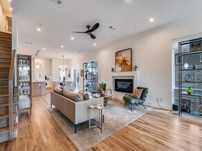 4200 University Blvd in Dallas, TX - Building Photo - Building Photo
